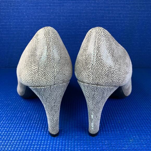 🔴 AEROSOLES Heel Rest EXQUISITE Women`s US 10M Grey Leather Pumps Shoes VN - Picture 4 of 8